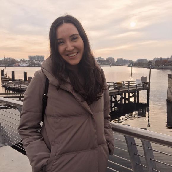 Meet your Posher, Mariah - Picture 1 of 1